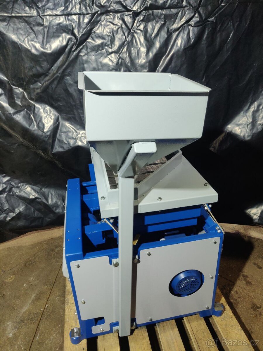 Gravitační čistič WT 0.3 | Pneumatický vibrační stůl - 2