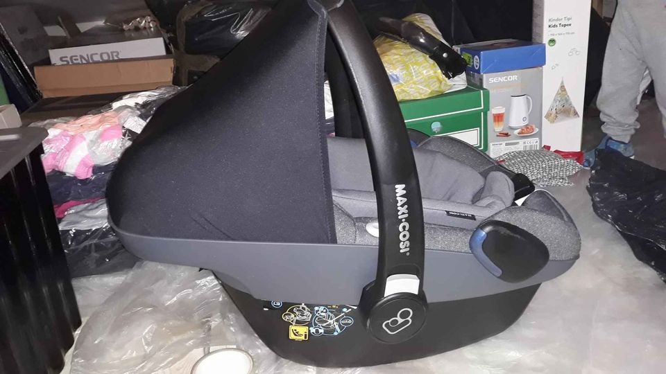 Autosedačka Maxi-cosi a základna - 2