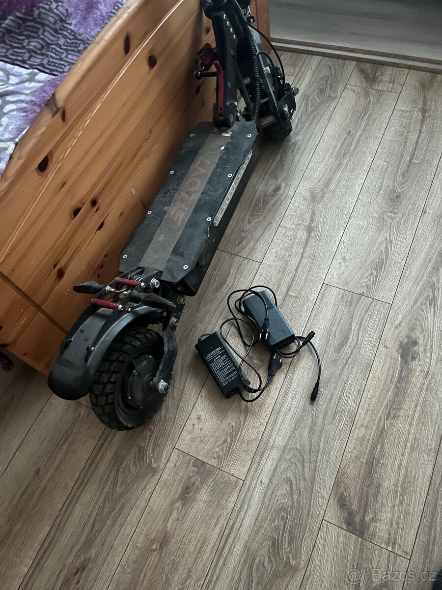 Elektrokoloběžka Laotie es18 lite - 2