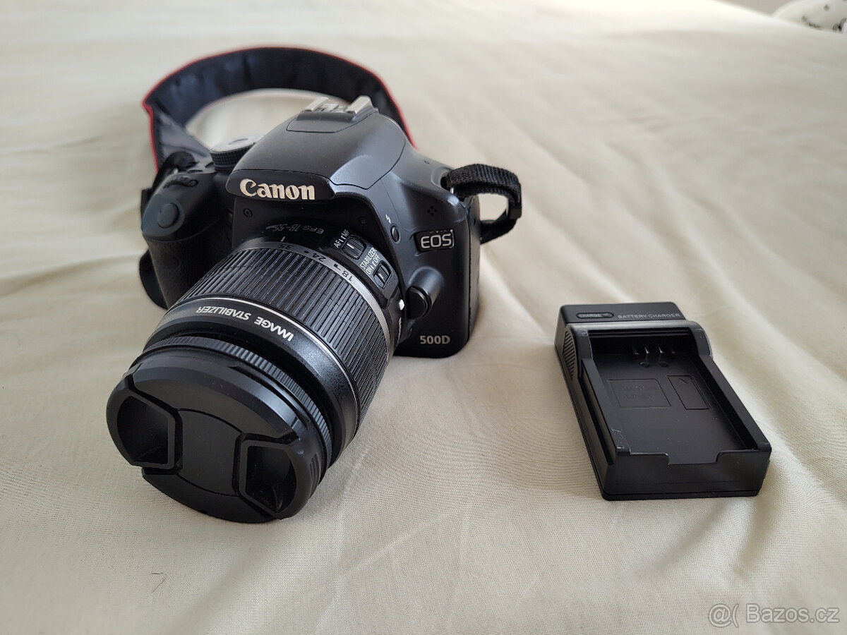 Canon 500D s objektivem Canon 18-55mm - 2