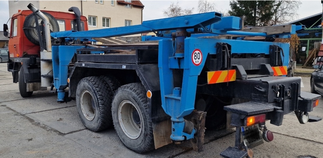 Přepravník prefabrikovaných garáží - 2