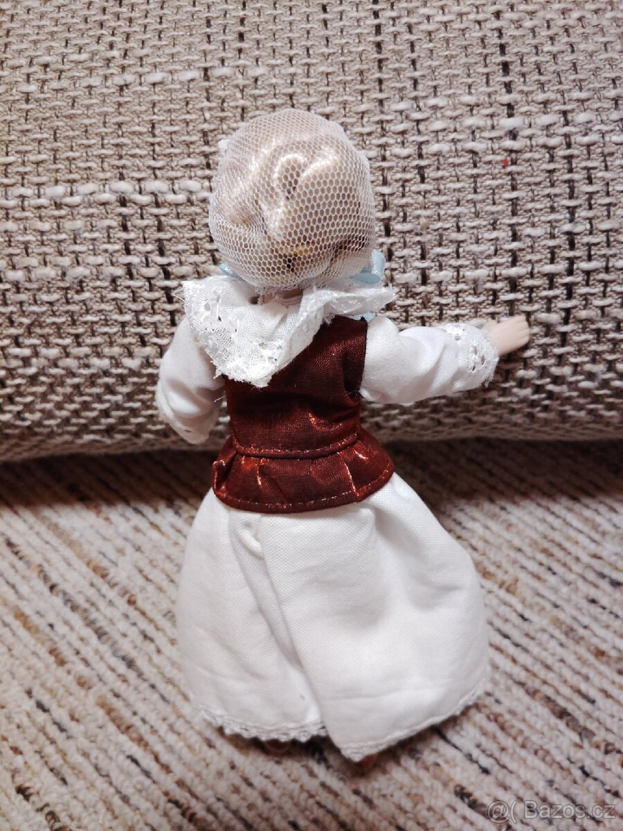 Porcelánová panenka - 2