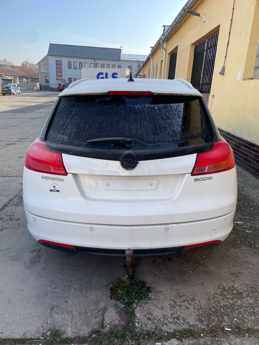 Opel insignia 2.0 cdti - 2