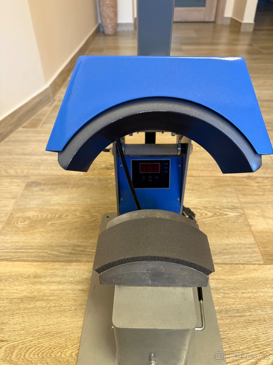 Prodam lis na cepice - 2