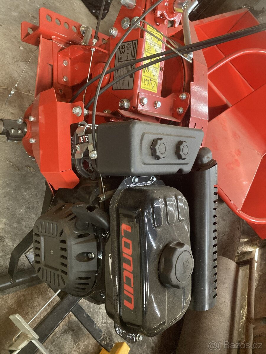 kultivátor s vozíkem - 2