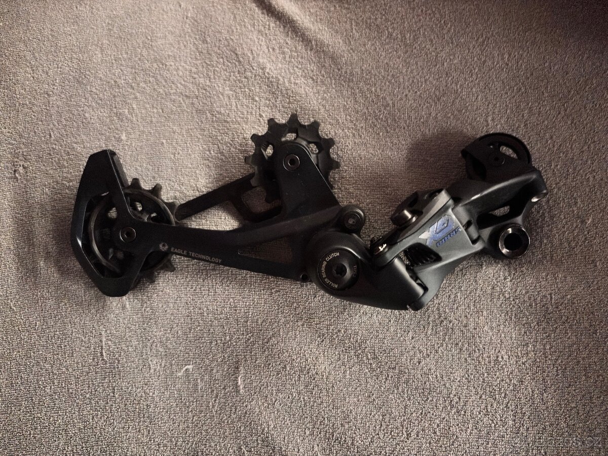 PRODÁM MĚSÍC JETOU PŘEHAZOVAČKU SRAM GX EAGLE - 2