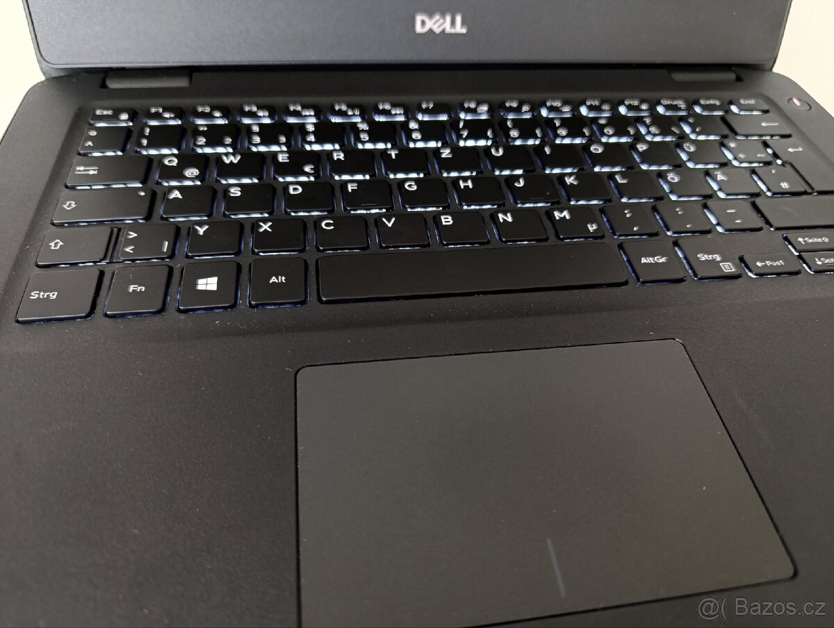 Krásný Notebook Dell (Čtyřjádro, SSD, FullHD) - 2