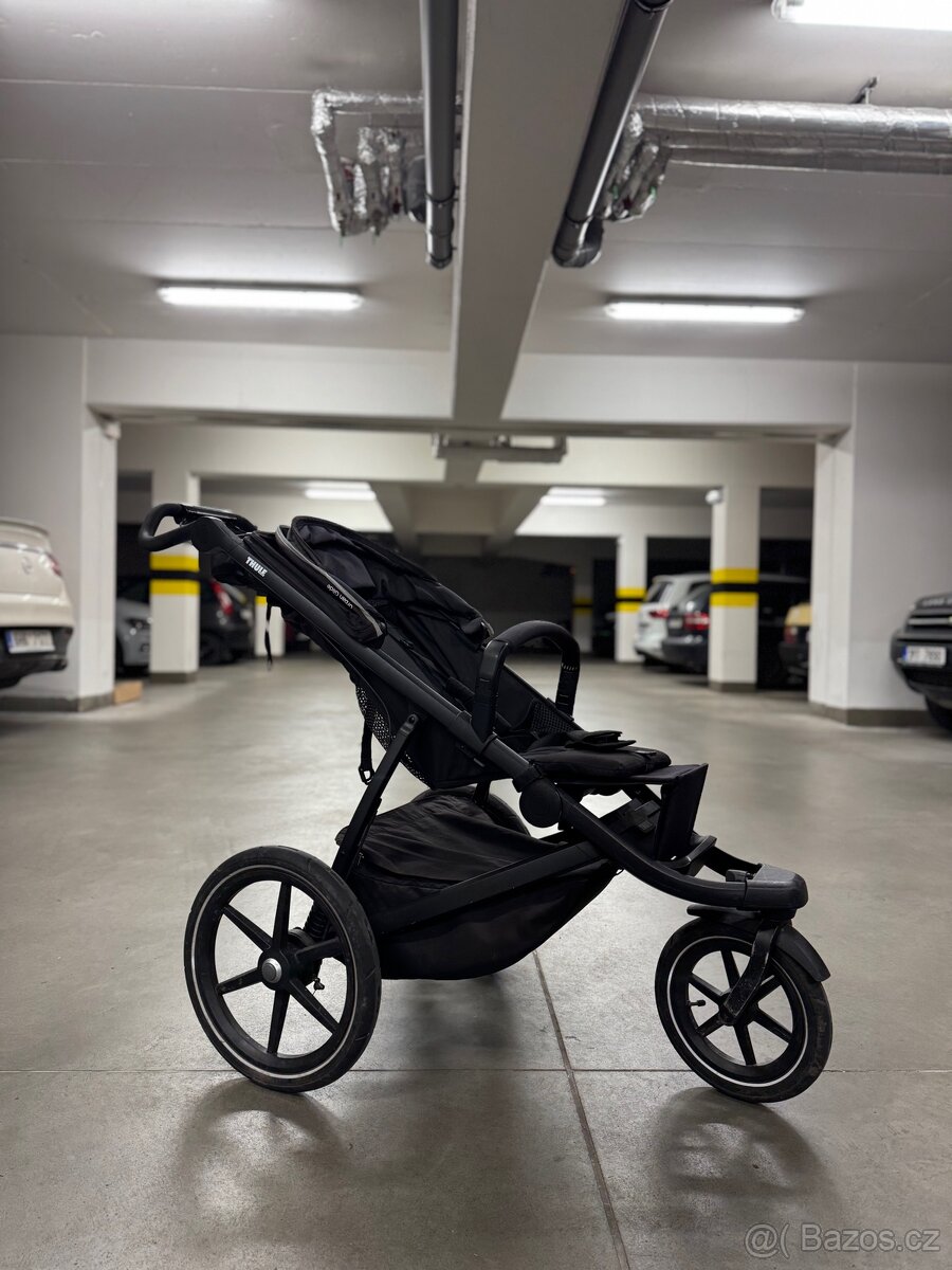 Kočárek Thule Urban Glide 2 Black + Korba - 2