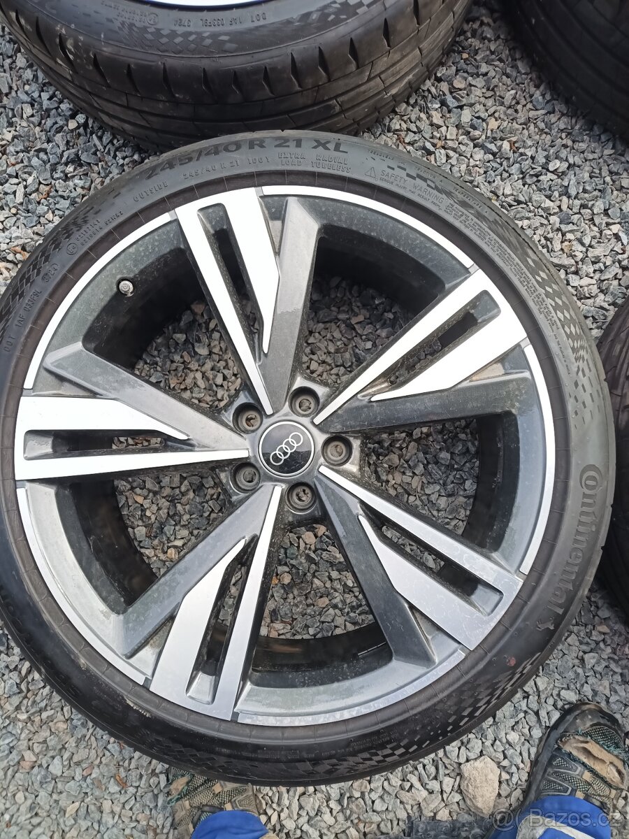 Kola Audi A6 allroad - 2