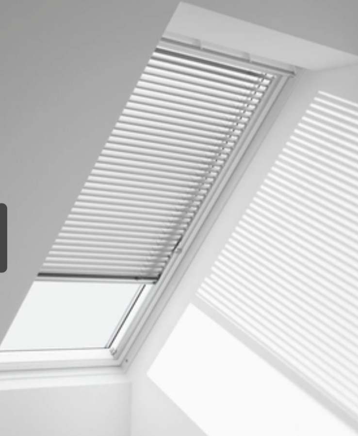 Žaluzie - bílá - original Velux - 2