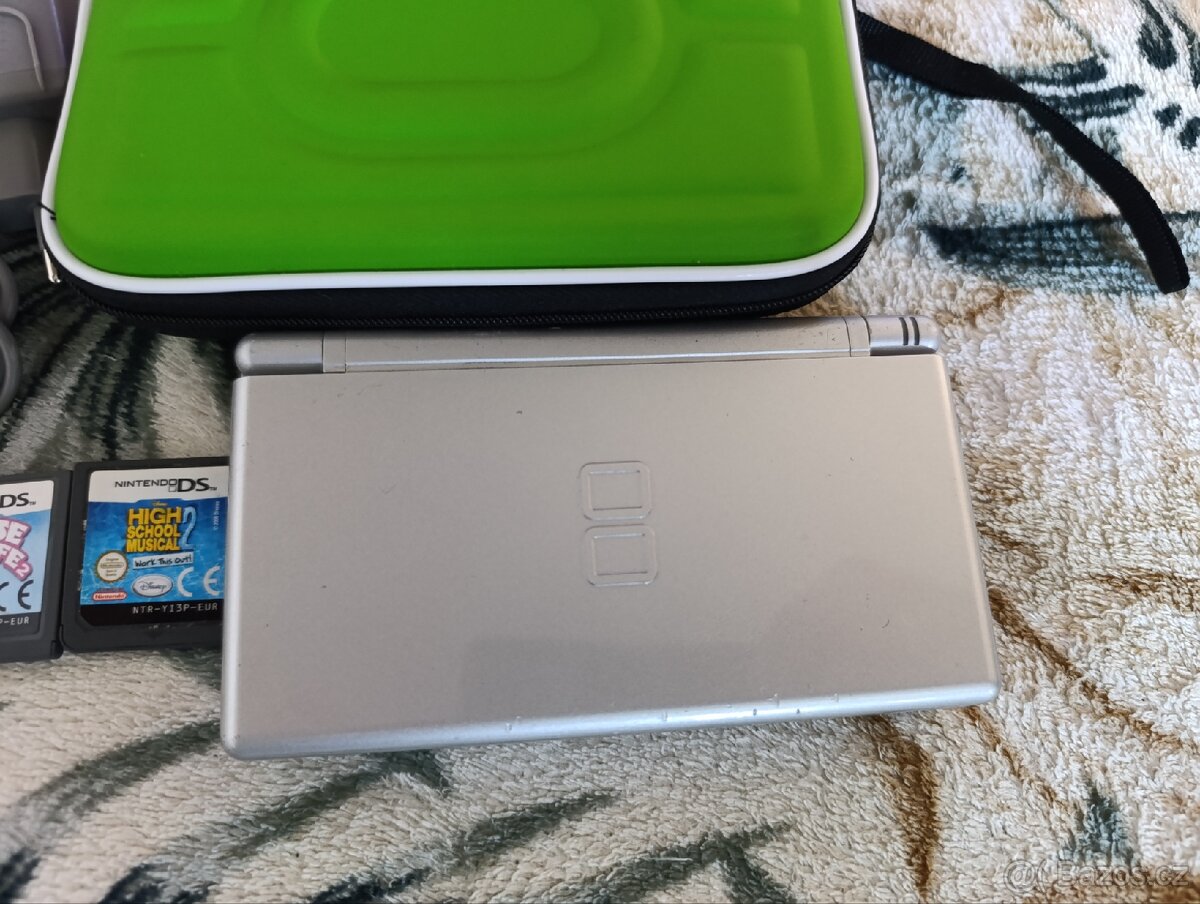 Nintendo DS Lite + Hry - 2
