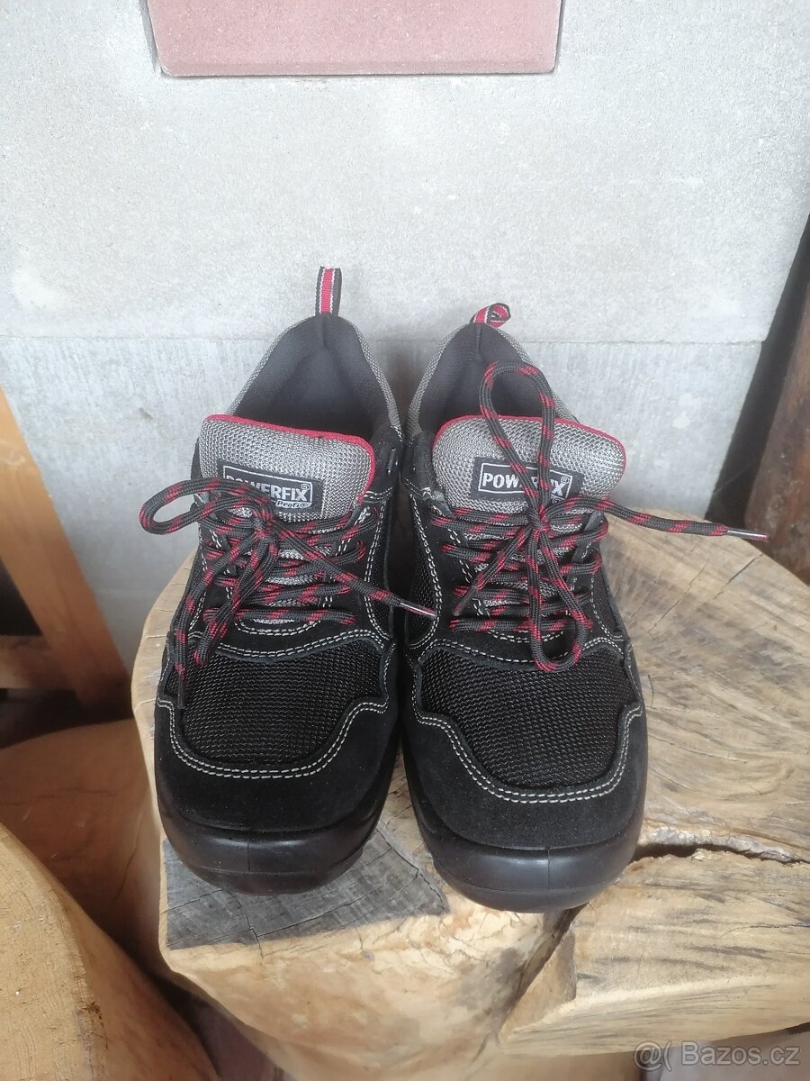 PRACOVNÍ BEZPEČNOSTNÍ OBUV vel. 41 - 2