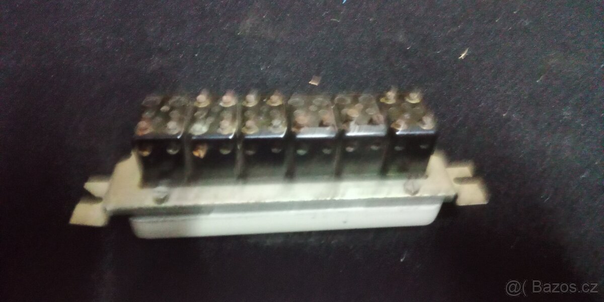 Wartburg klavírek vypínače - 2