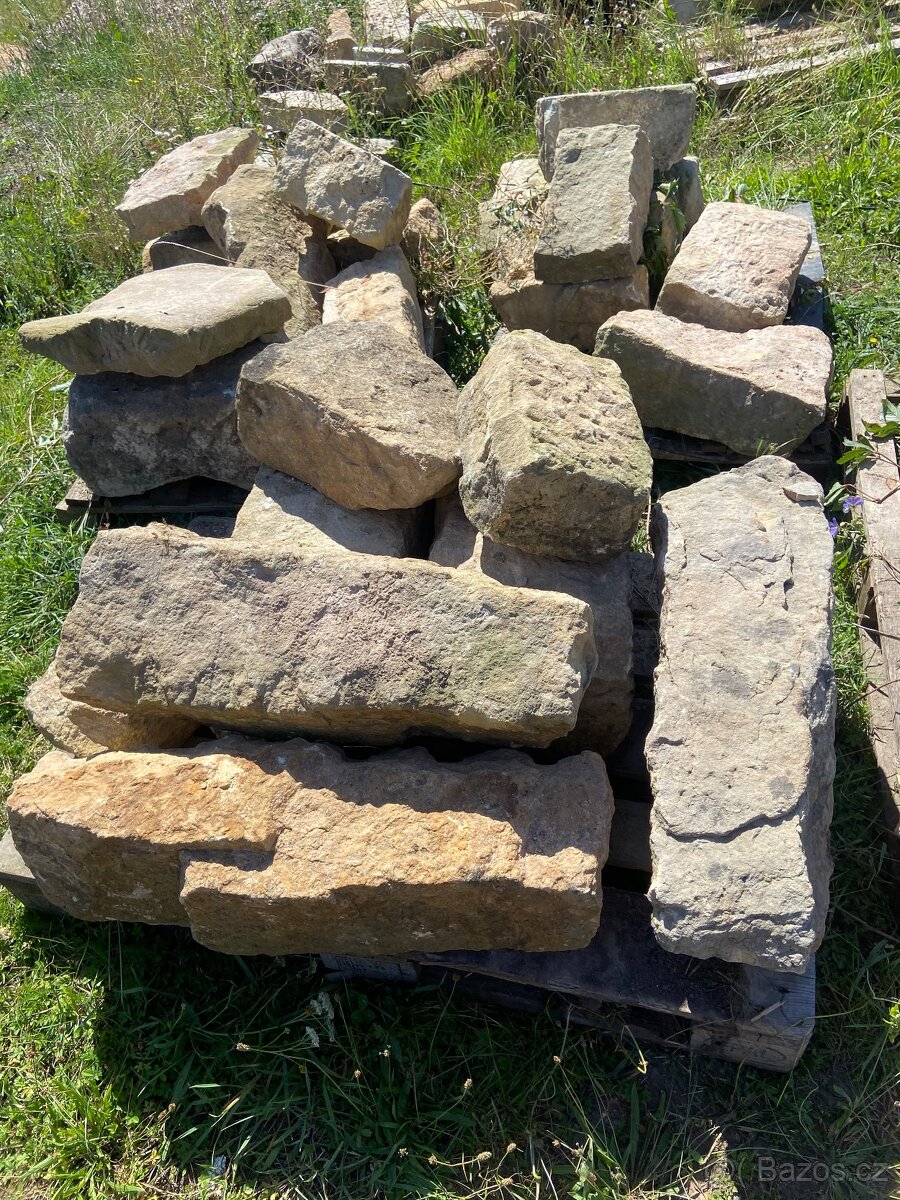Prodám pískovec - schody, bloky, kvádry, dlaždice, šlapáky - 2