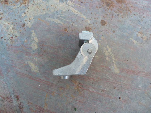 Prodám na Trabanta Combi nový pant zadních dveří - 2