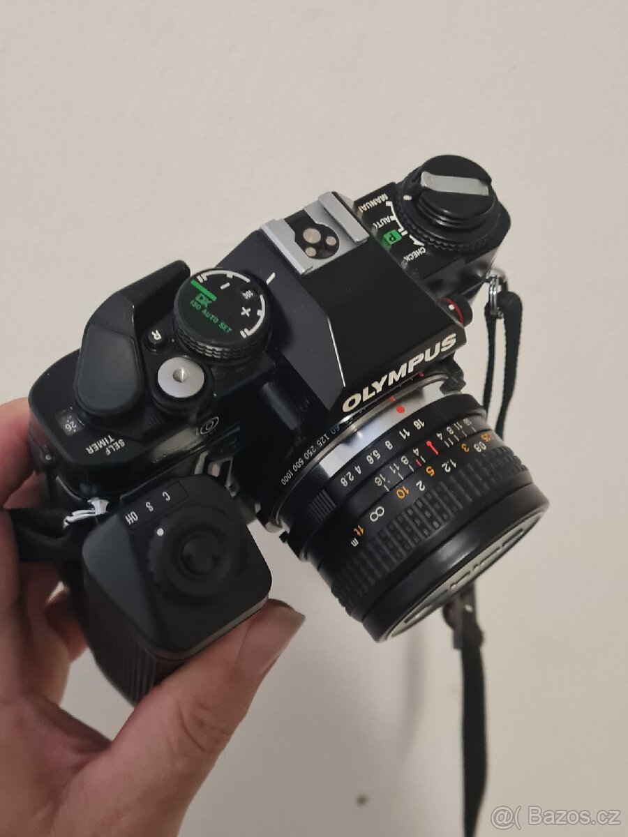 Olympus OM40 + objektivy tokina + motor - 2