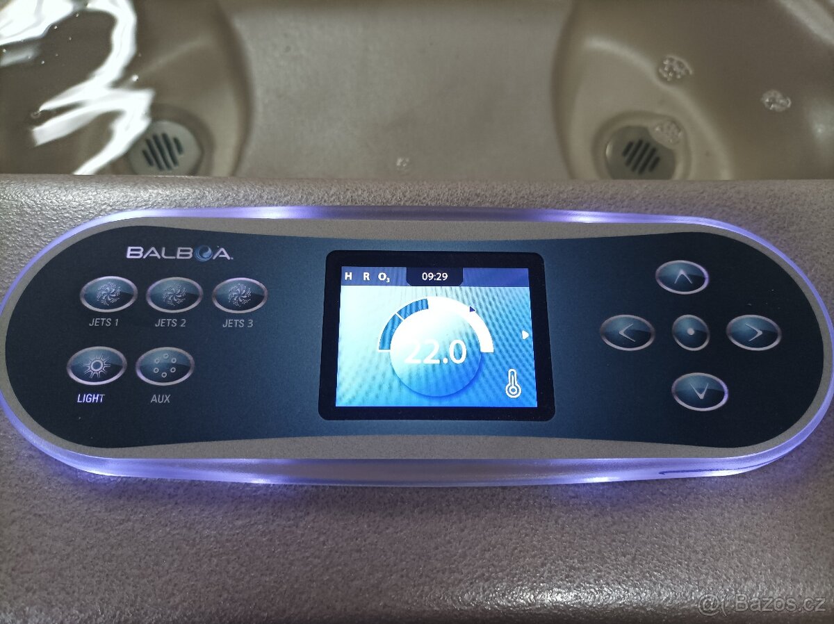 Vířivka USSPA 230×230 cm pro 6 osob – nové komponenty, sleva - 2