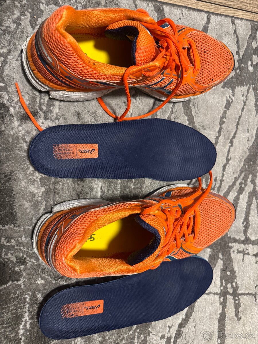 Asics Gt 2000 vel44 28cm nošené - 2