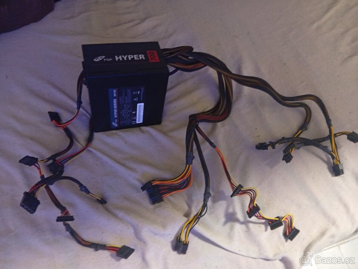 PC ZDROJ --> FSP HYPER SERIES HP700 - 2