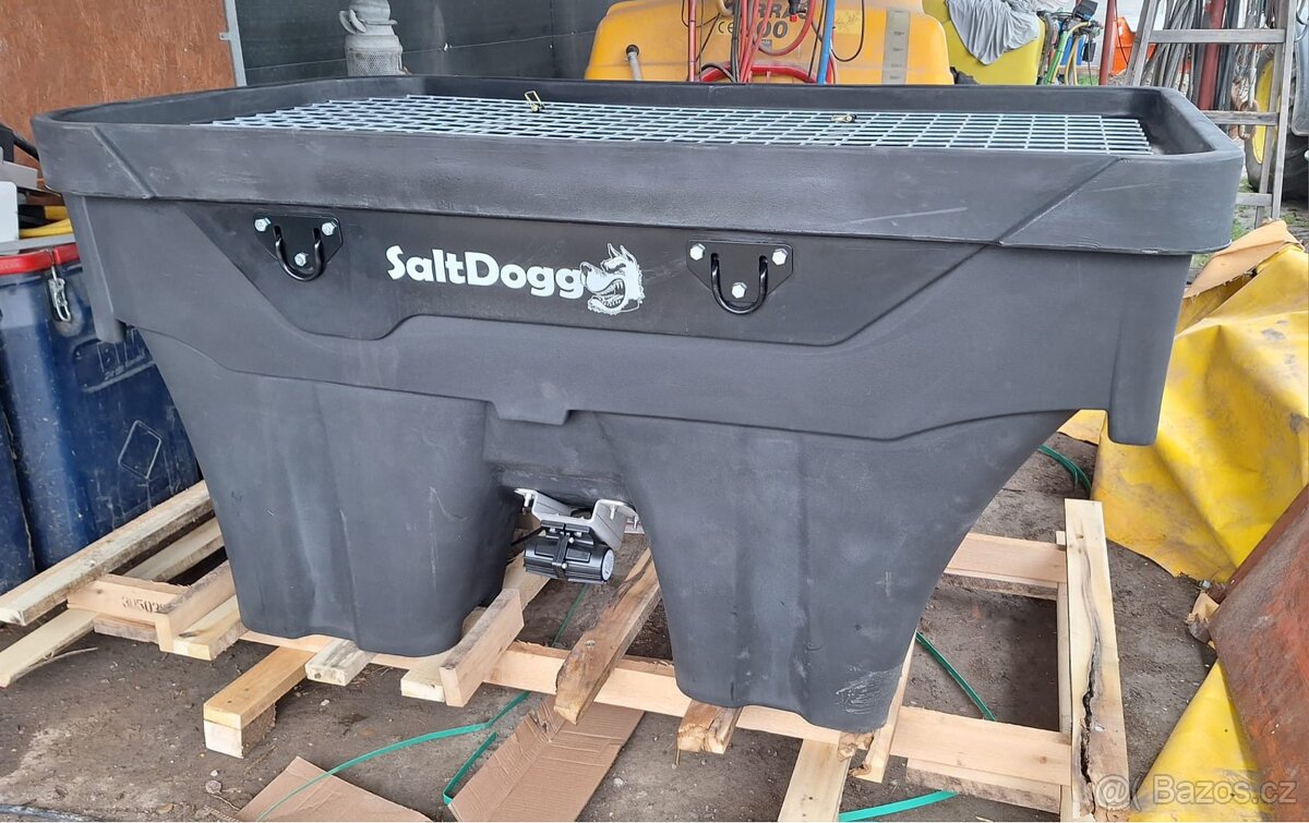 Posypový stroj, posypač soli - 2