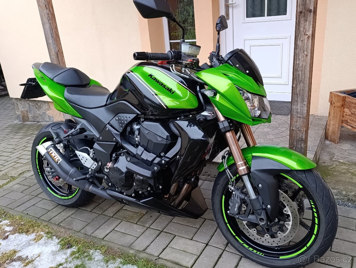 Kawasaki Z750 R - 2