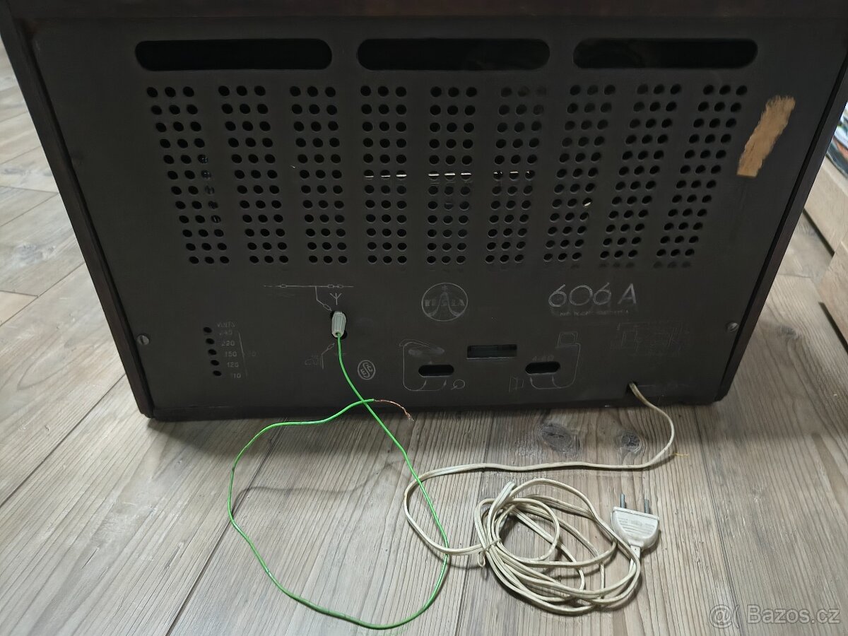 Staré radio Tesla - 2