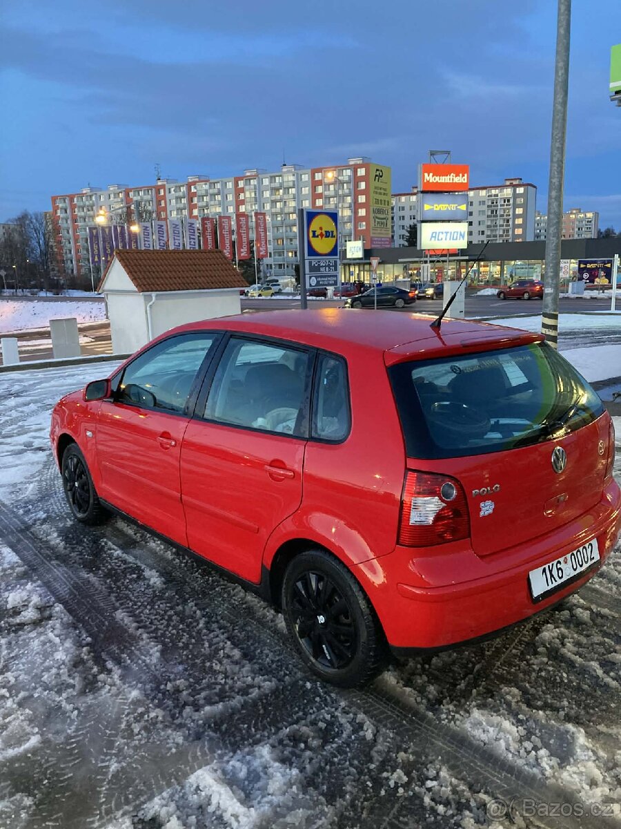 Volkswagen Polo - 2