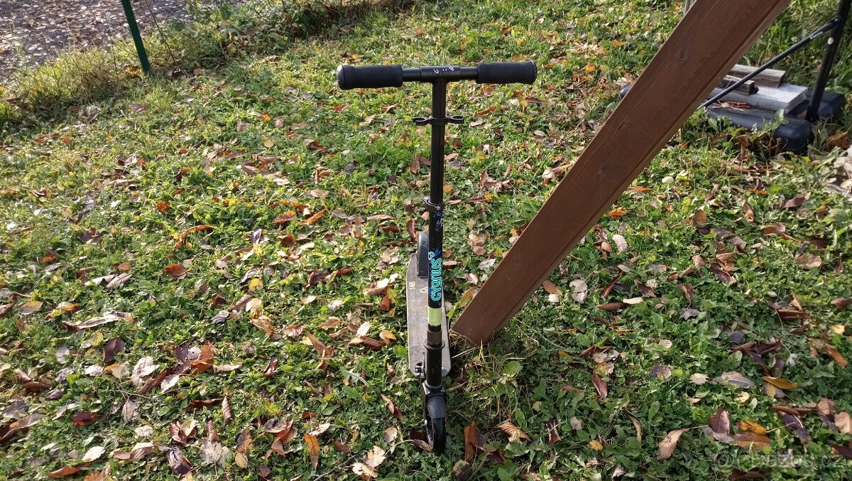 Koloběžka Zn. Cygnus 145 - 2