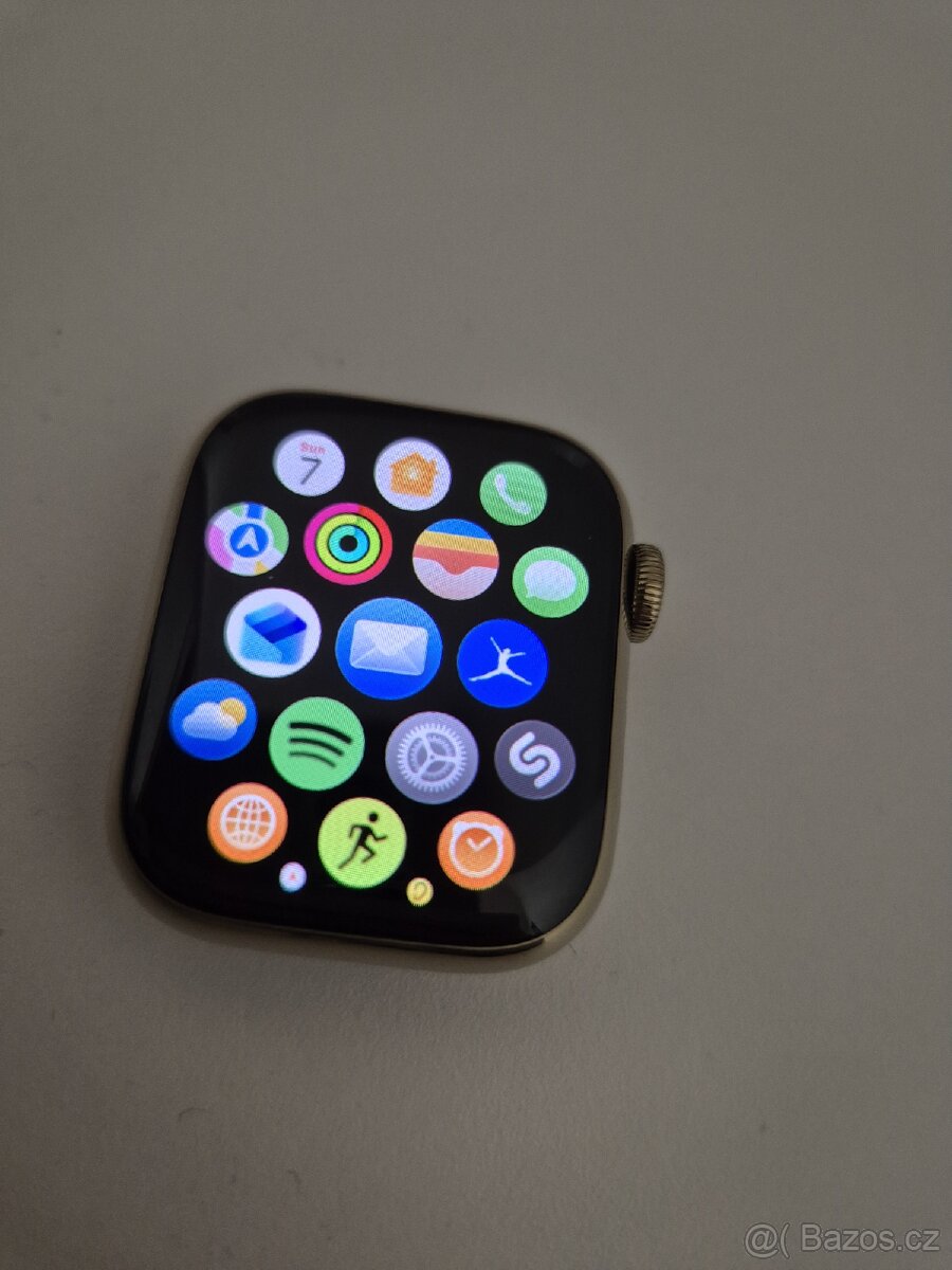 Apple watch series 7 cellular, 41 mm, gold/zlaté - 2