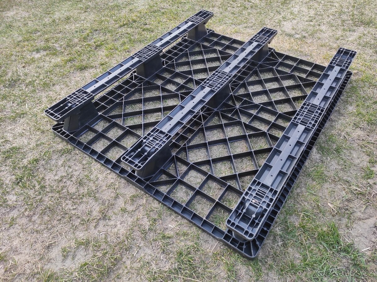 Plastové palety - 2