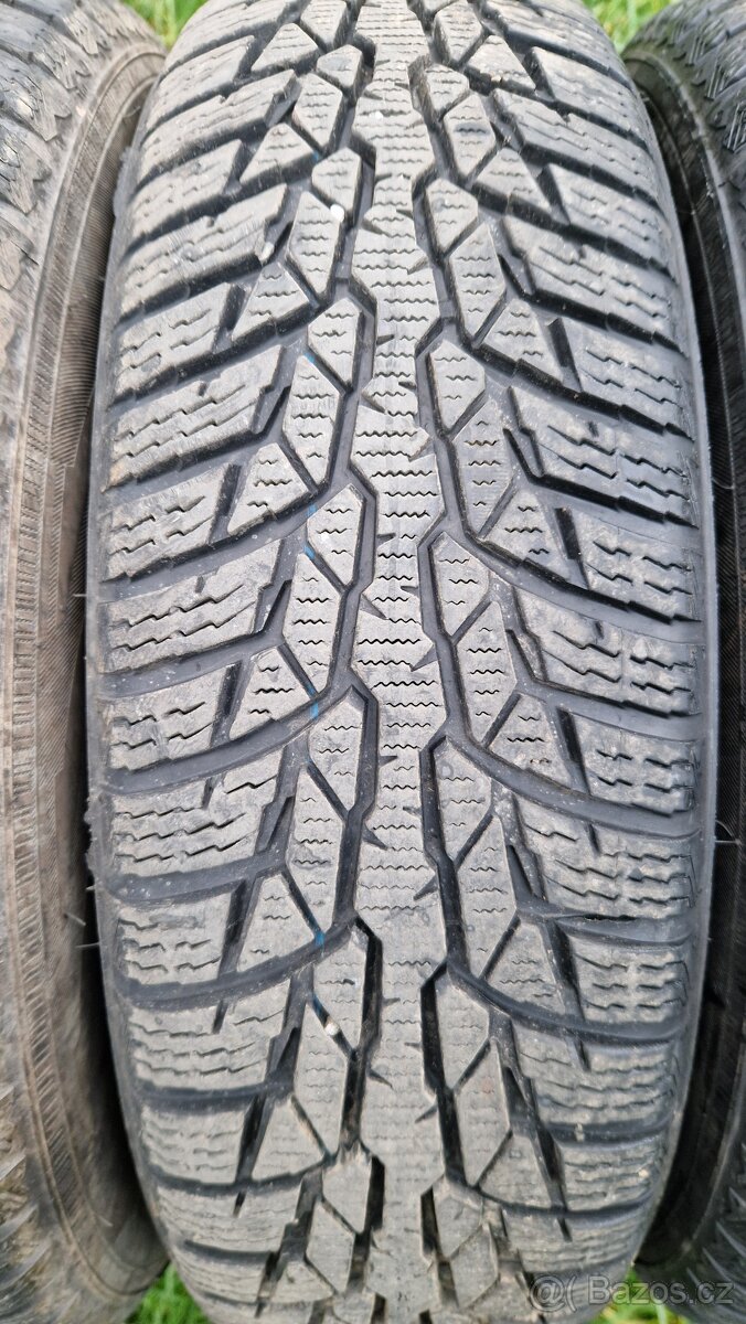 Zimní Nokian 155/80 R13 - 2