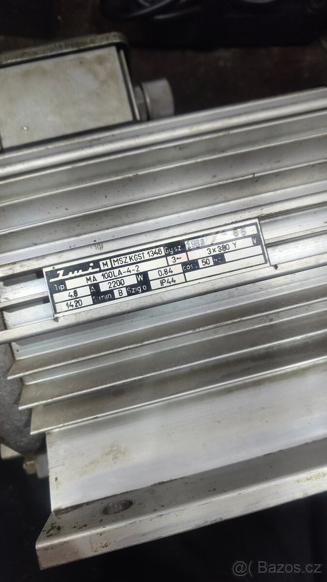 elektromotor patkový 380 V - 2