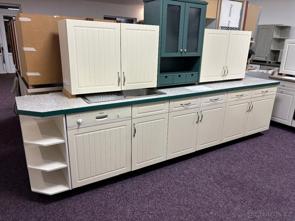 Kuchyňská linka Provance zn Nobilia - 2