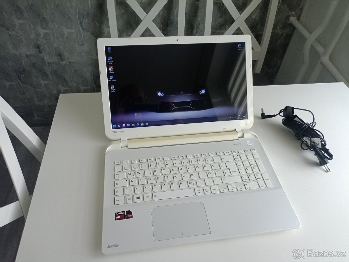 Toshiba Satelite L50D-B-13C - 2