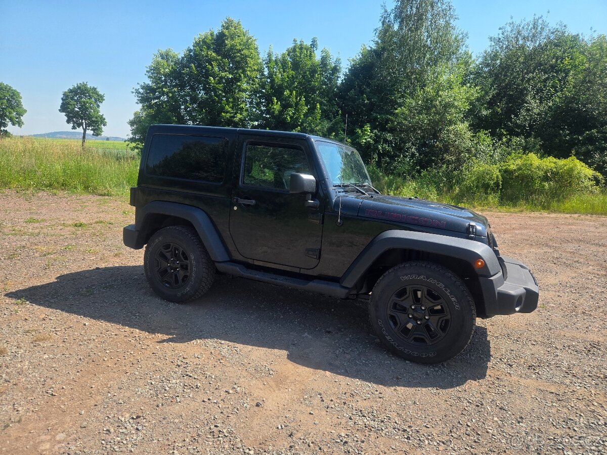Prodám Jeep Wrangler Rubicon 2.8 CRD (Model 2015) - 2