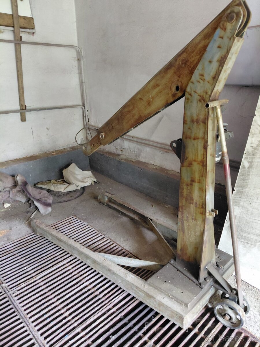 Hydraulický zvedák - 2