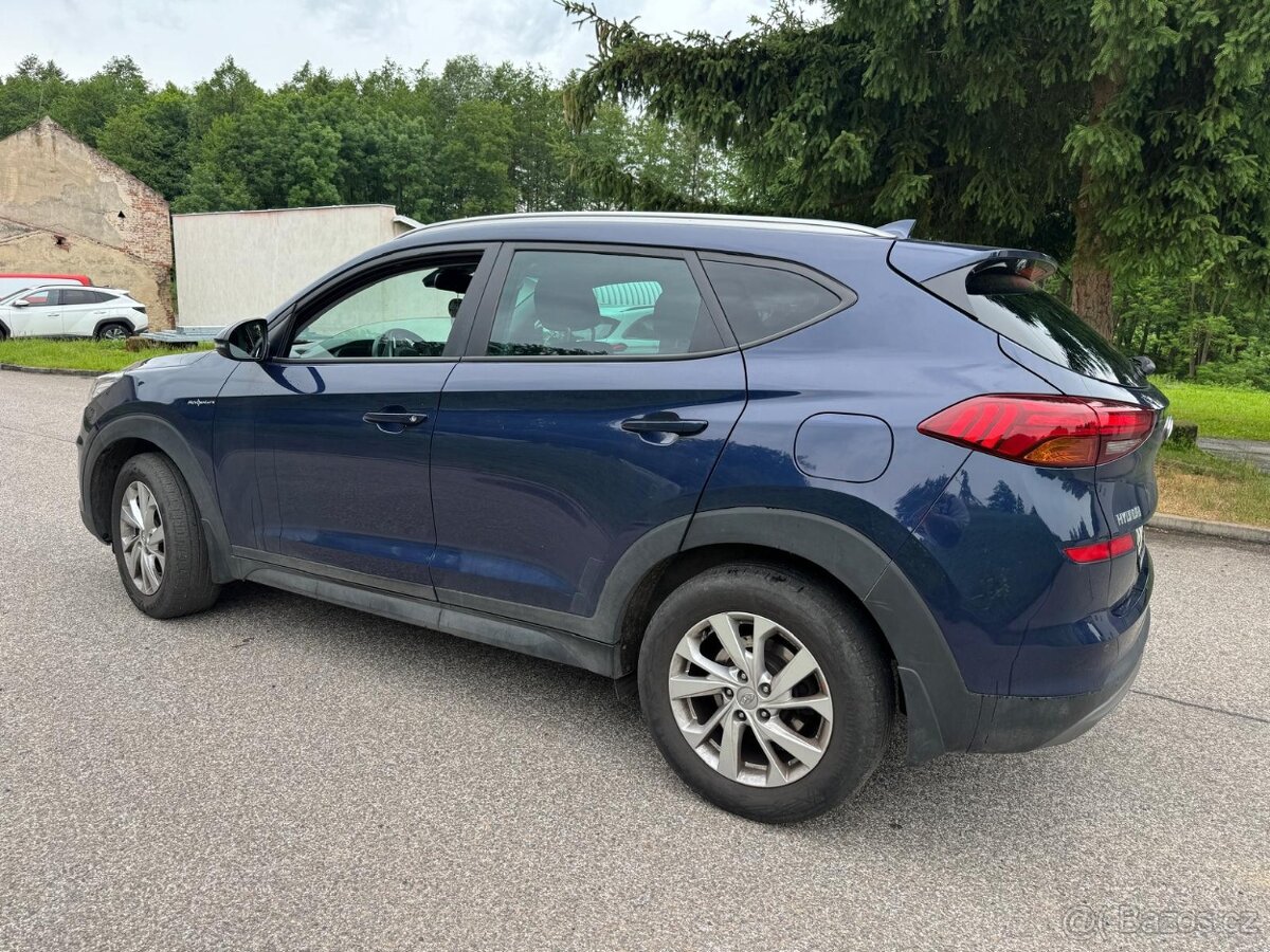 Hyundai Tucson - 2