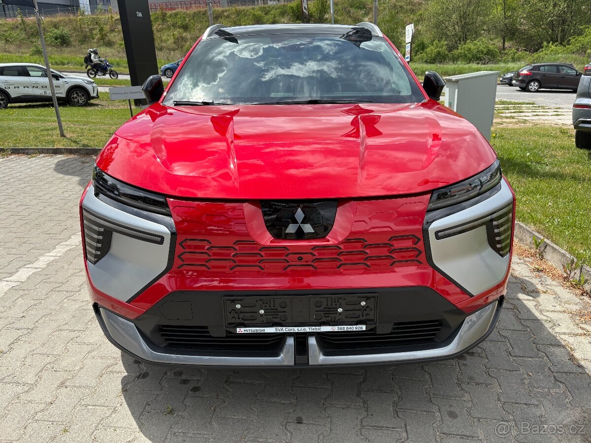 ECLIPSE CROSS EV 87KWH BATERIE 160KW AUTOMAT - 2