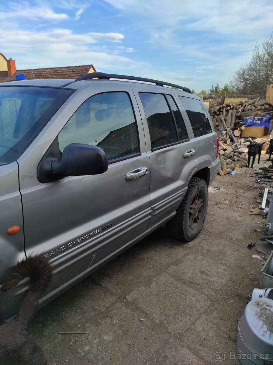 Jeep grand Cherokee offroad - 2
