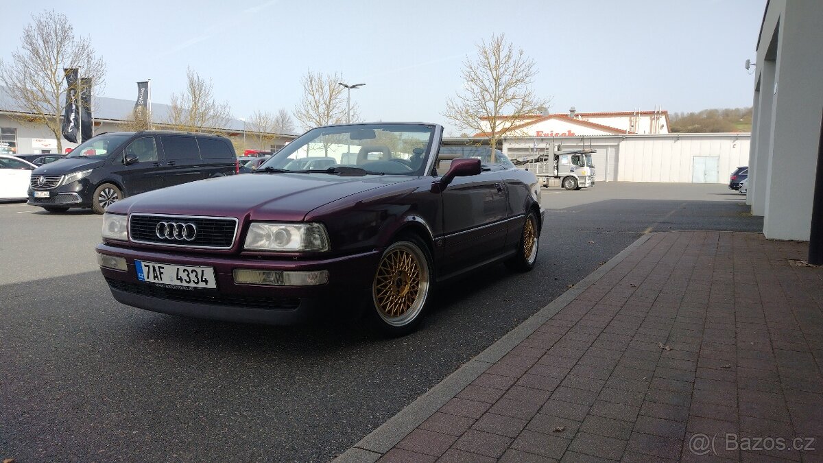Audi Cabrio 2.0 benzin 85kW - 2