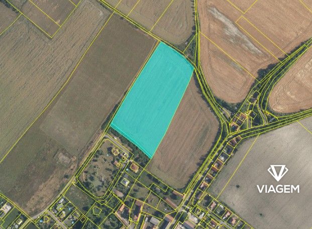 Pole 23 788 m² - 2