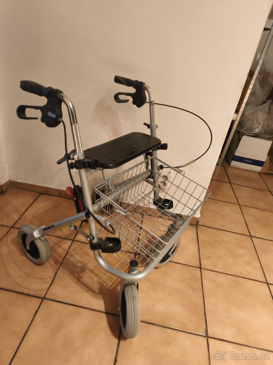 Chodítko pro seniory - 2