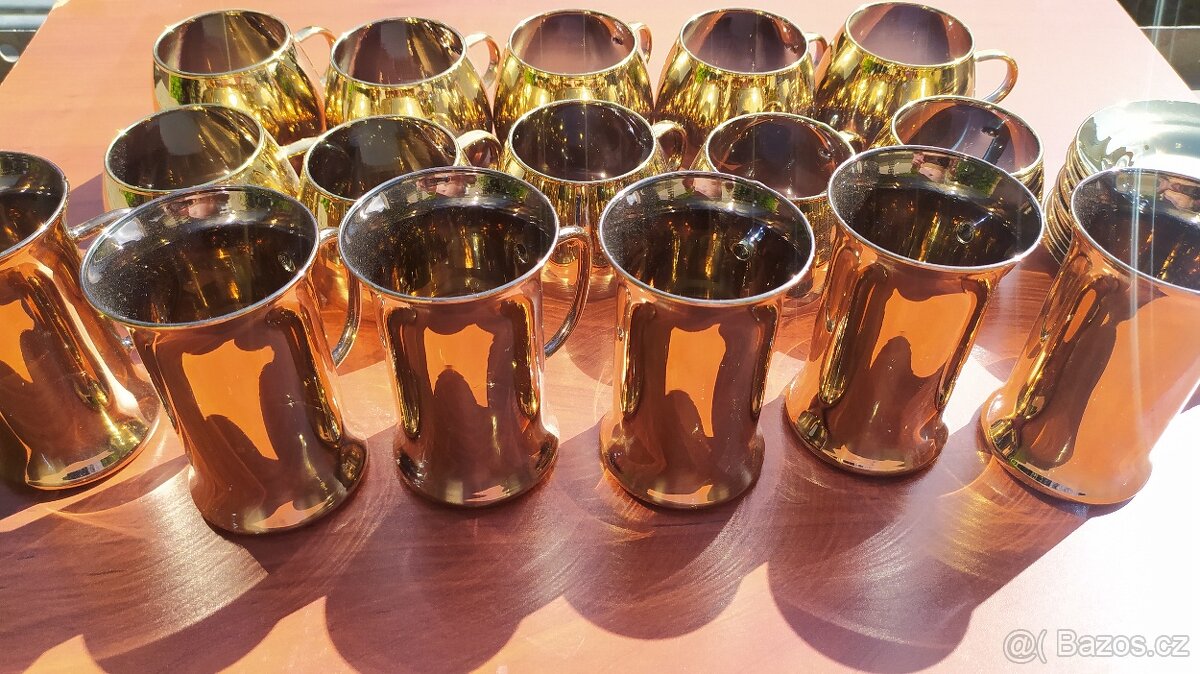 Zlaté skleněné tenkostěnné hrníčky s podšálky - 2