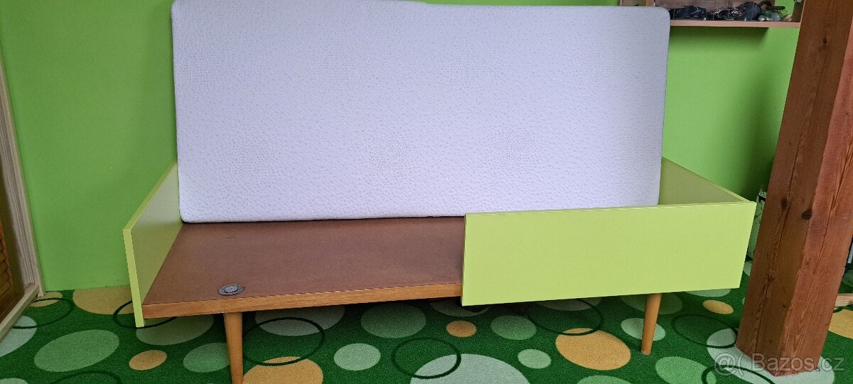 Dětská postel 174x 64 včetně matrace - 2