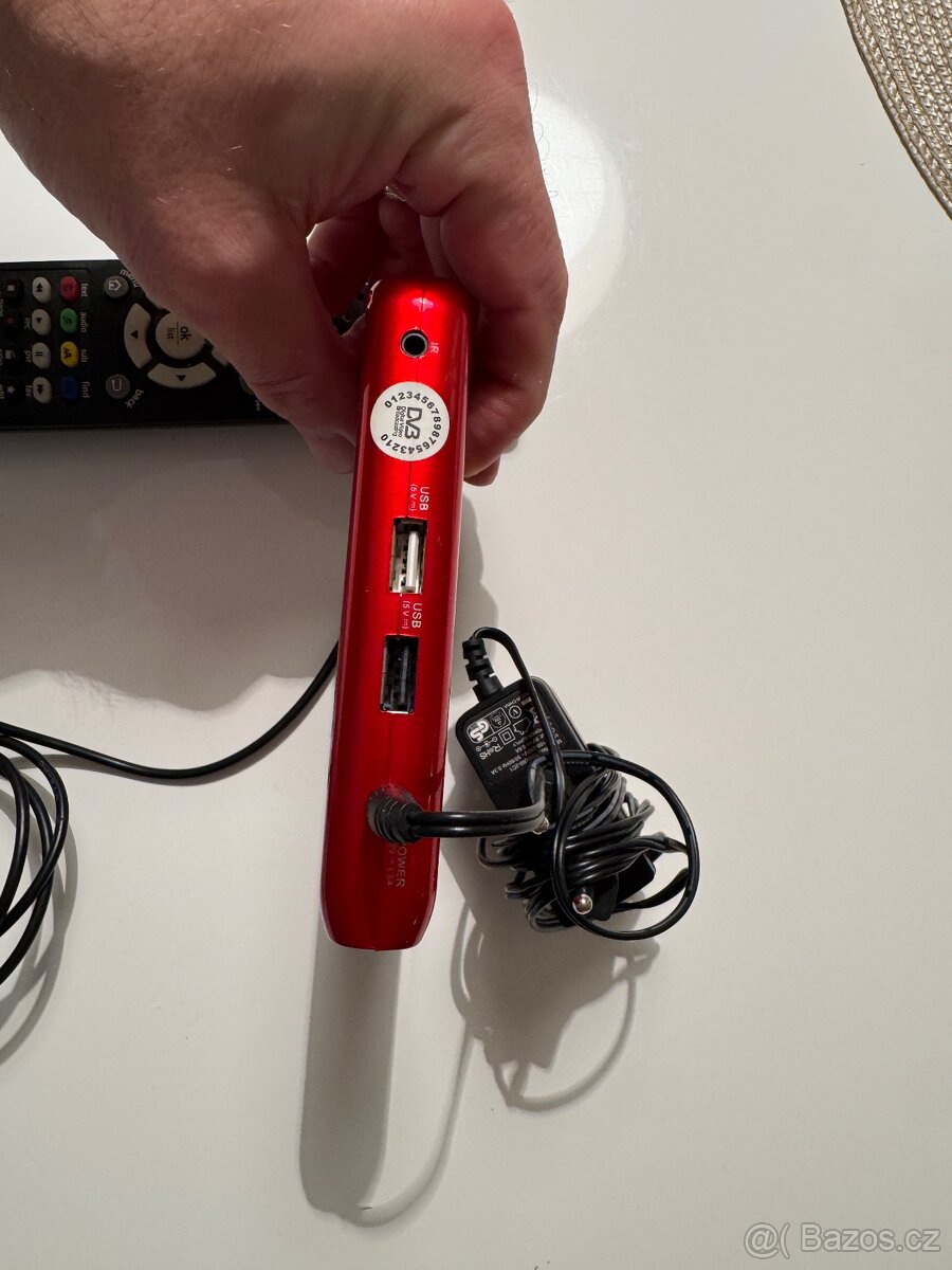 Satelitní přijímač Ferguson Ariva 103 s IR příjímačem - 2