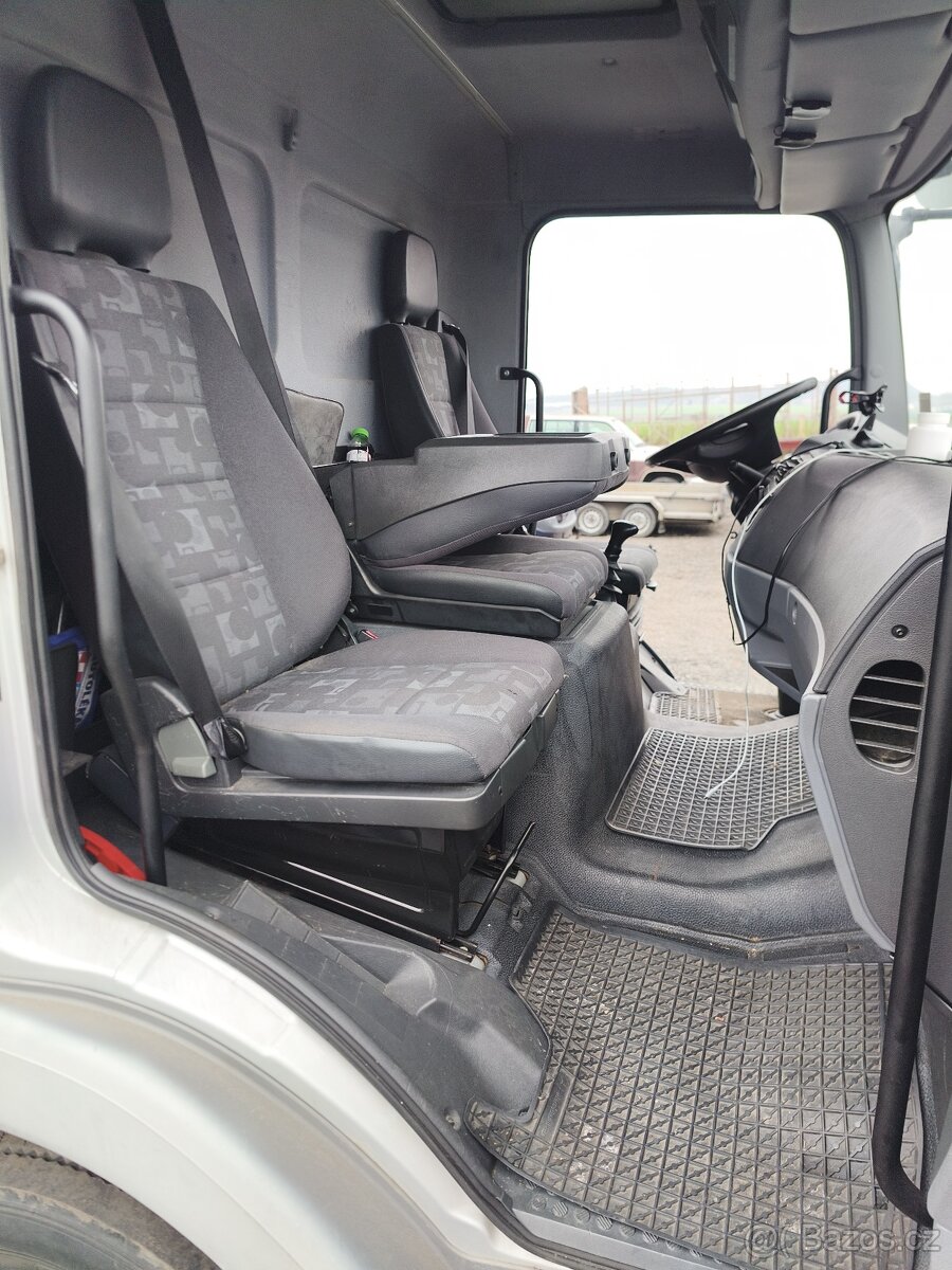 MERCEDES BENZ ATEGO 2 818 - 2