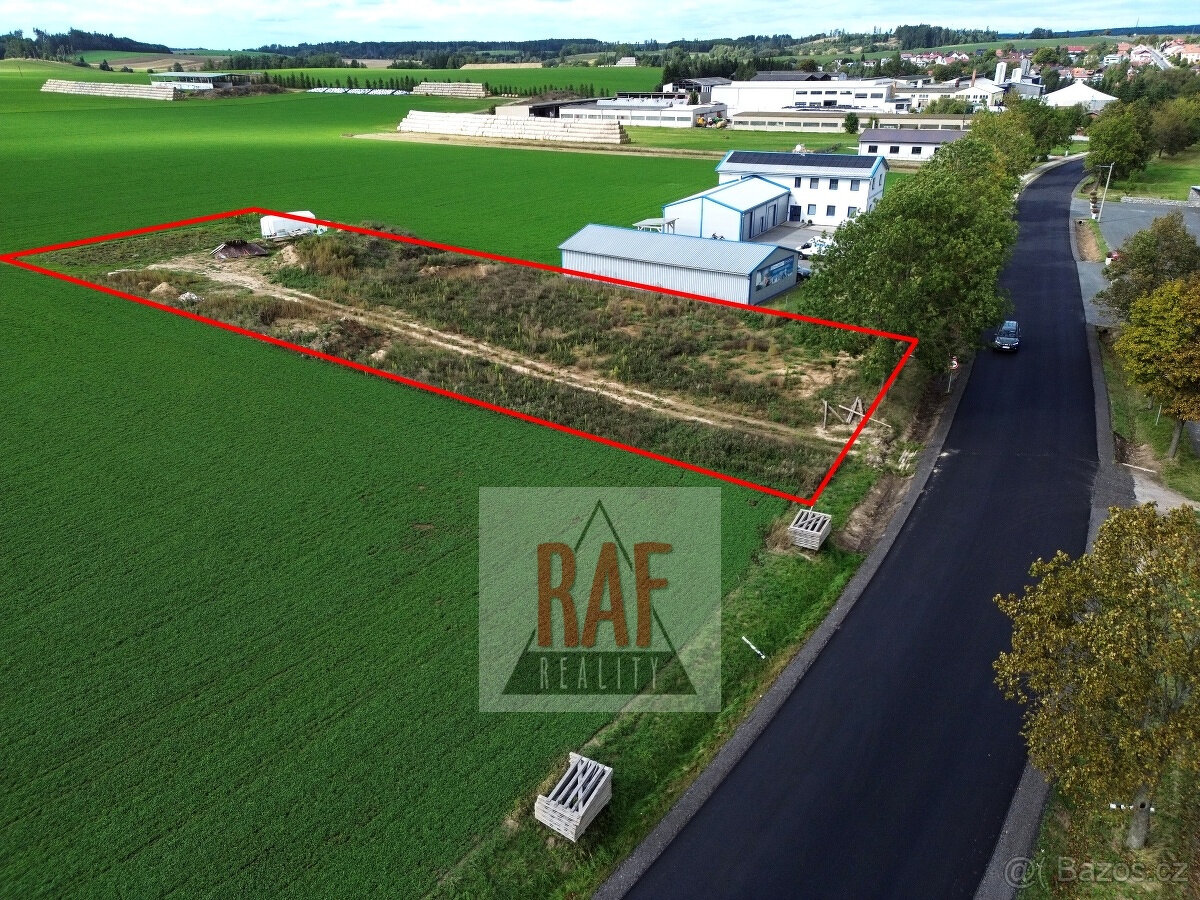 Komerční pozemek 2817m2 na prodej - Ostrov nad Oslavou - 2