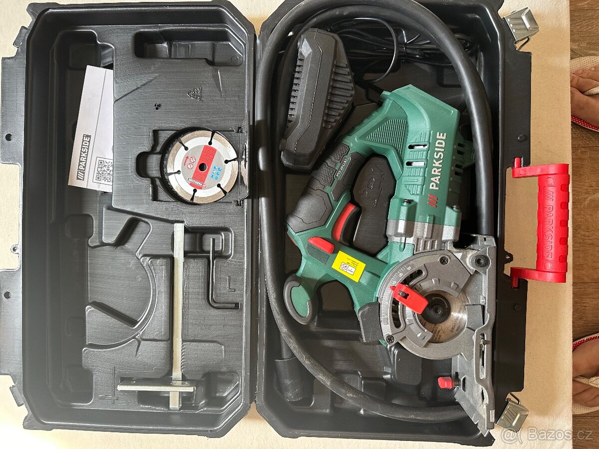 Parkside aku ponorná ruční pila 20V - 2