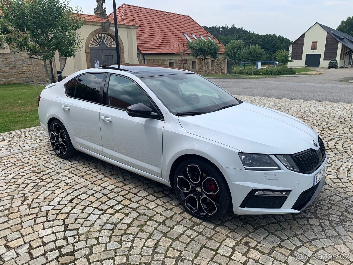 Škoda Octavia 3 RS 2.0 TDI 135kw manual.webasto - 2