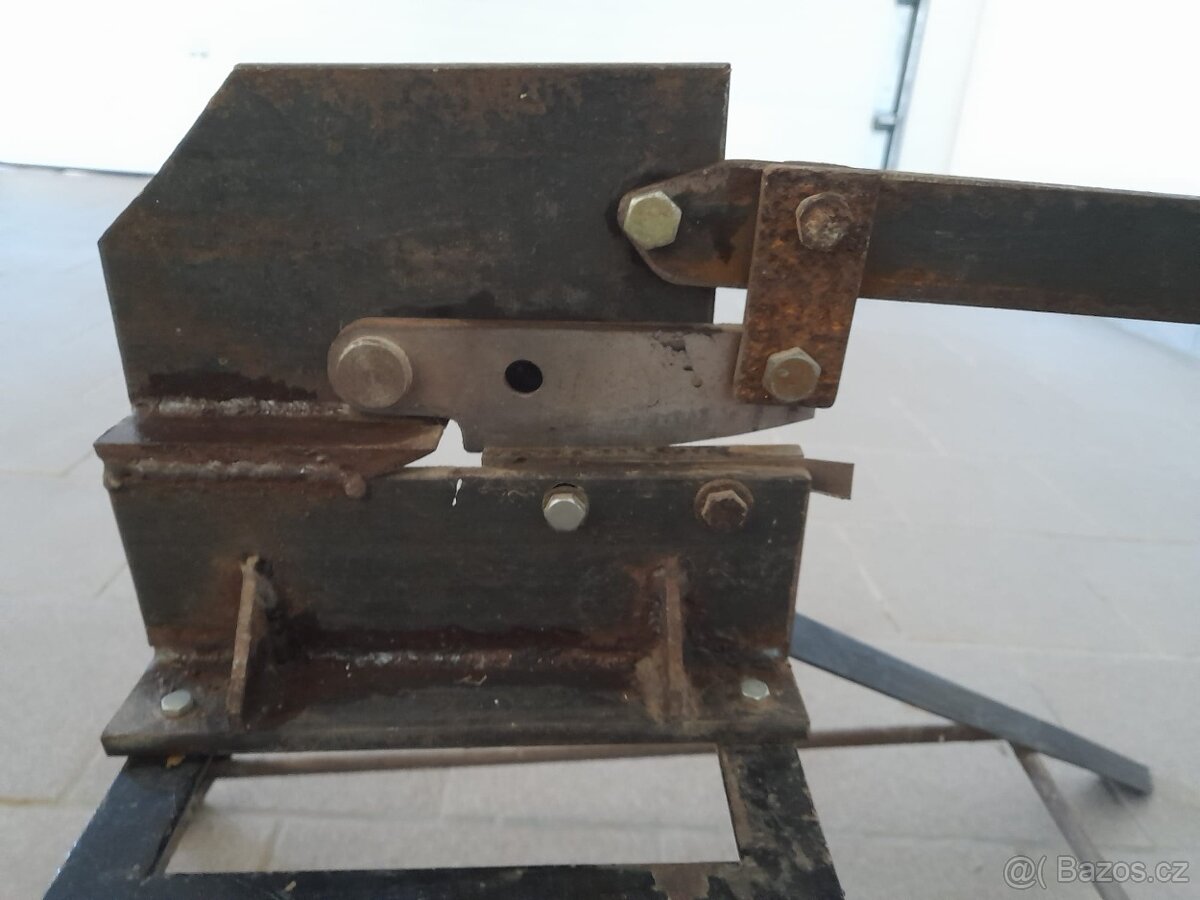 Nůžky na plech - 2